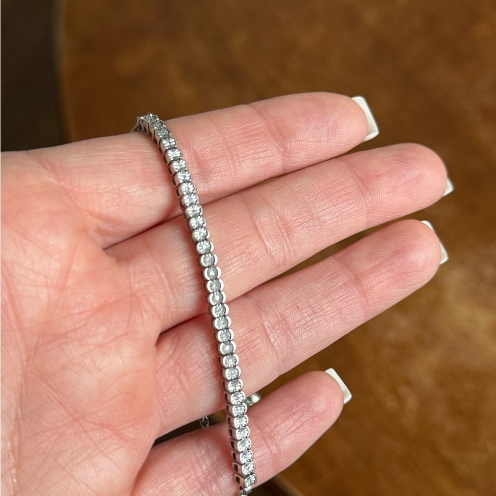 Kay Jewelers Silver Tennis Bracelet with Rhinestones